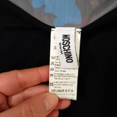 Moschino Swim costume intero nero con fantasia multicolore