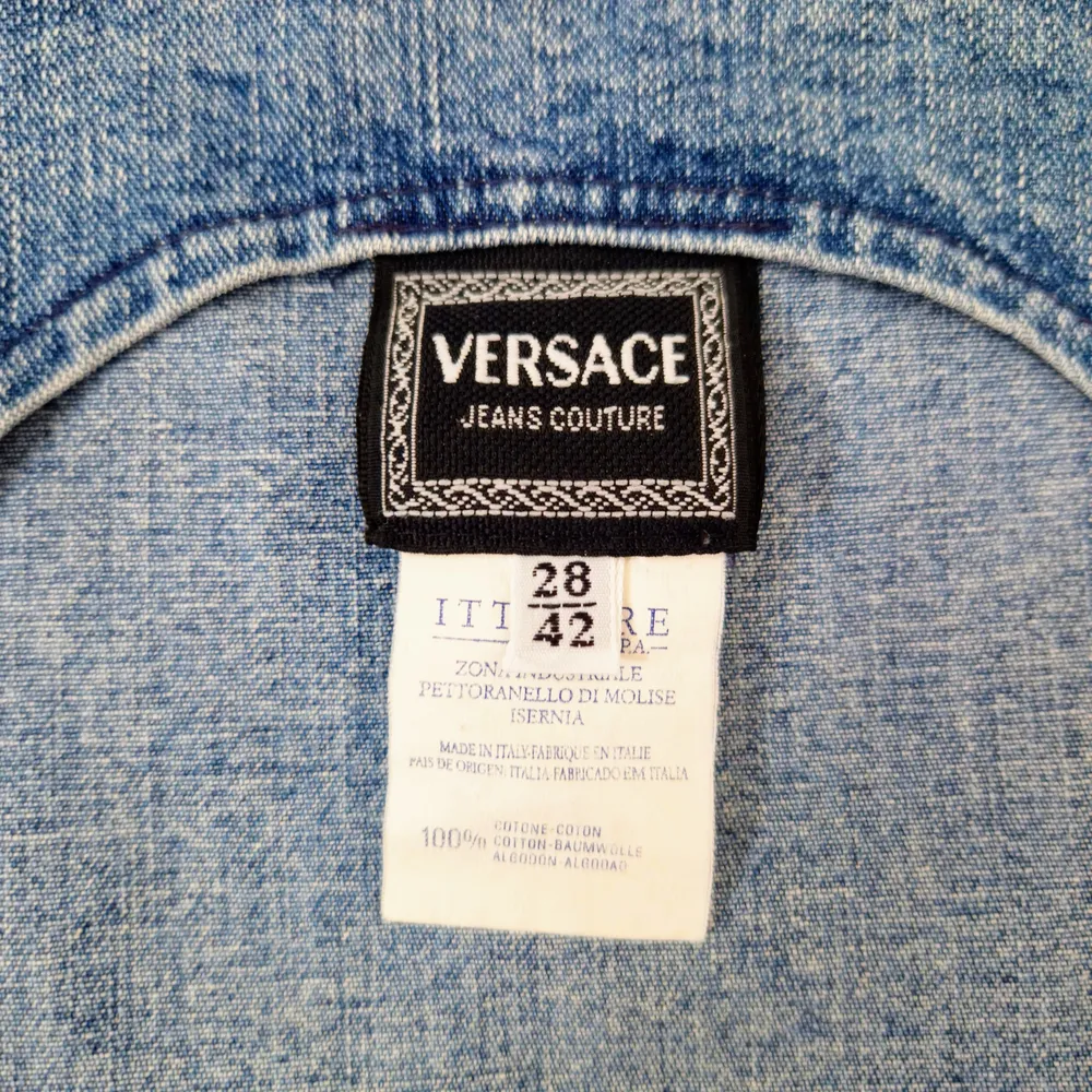 versace label
