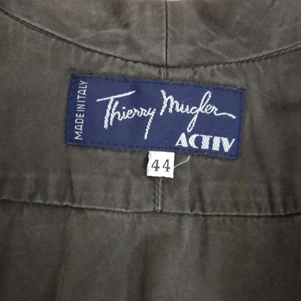 Mugler label