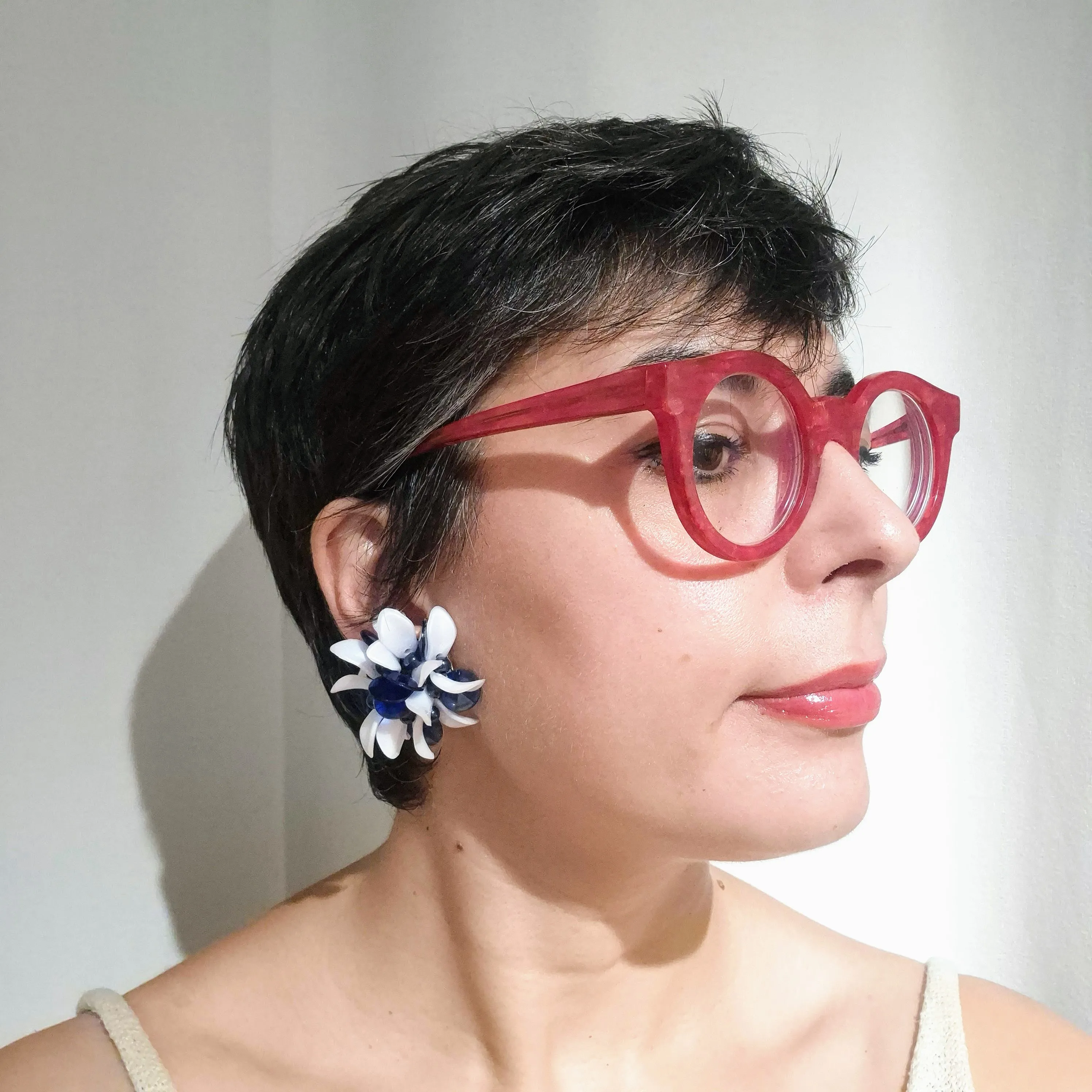 Orecchini vintage Fifties blu e bianchi a fiori