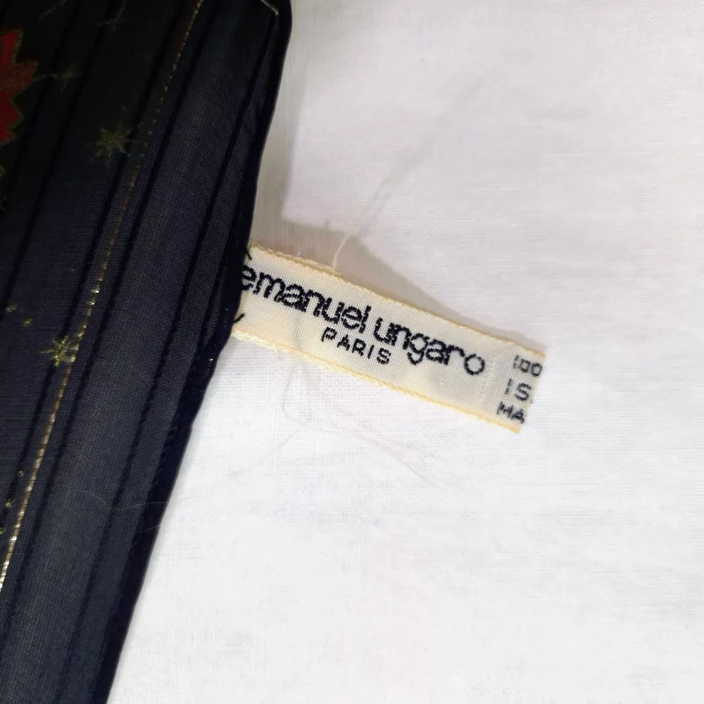 emanuel ungaro scarf