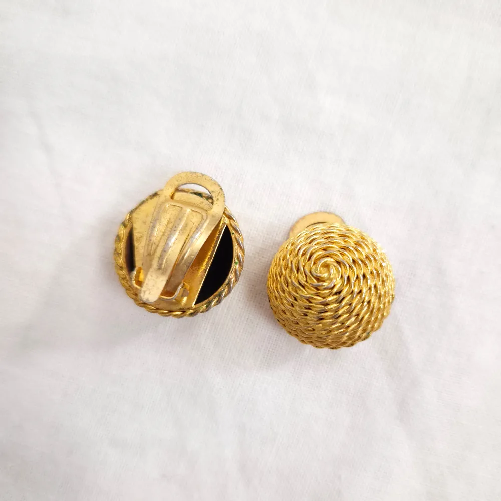 sixtes earrings