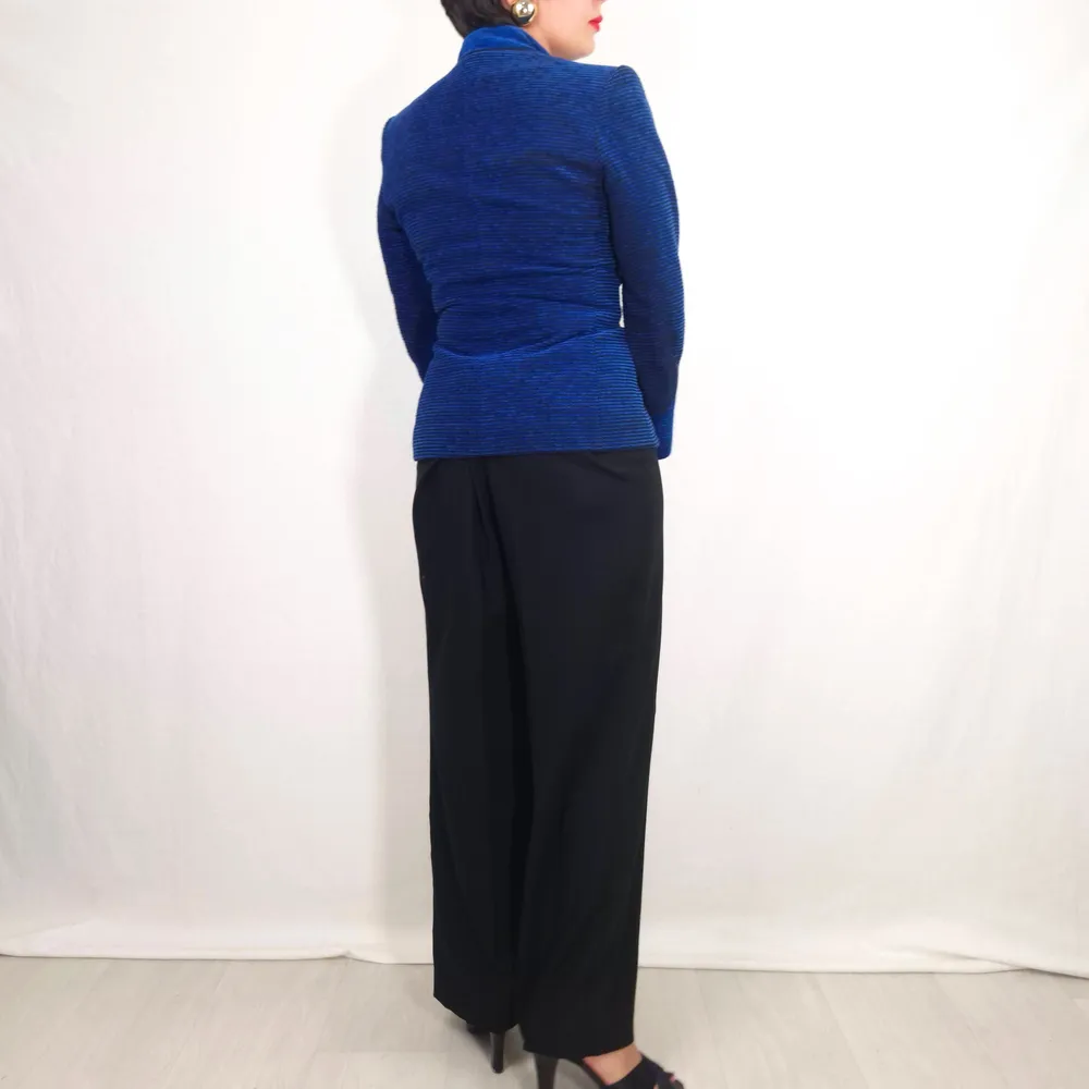 Escada pantaloni curvy neri in lana